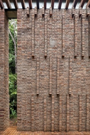 Galeria Claudia Andujar, Inhotim, Brumadinho MG Brasil. Arquitetos Associados<br />Foto Leonardo Finotti 