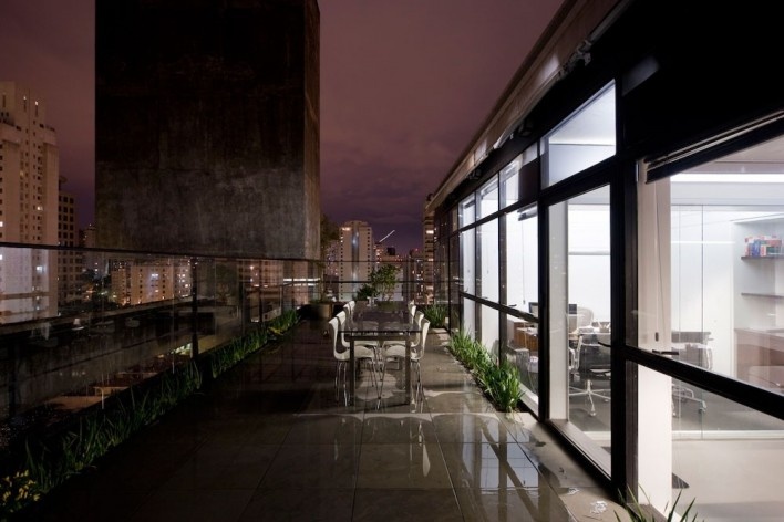 Escritório Guedes Nunes Oliveira Roquim Advogados Associados, 2009. Piratininga Arquitetos Associados<br />Foto divulgação 
