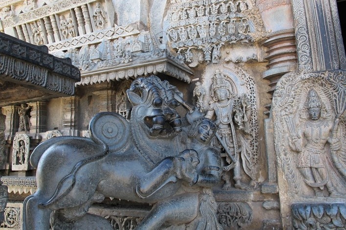 Cenas dos épicos hindus: Ramayana e Mahabharata<br />Foto Simone Neiva 