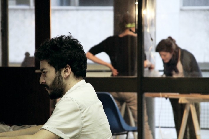 Exposição "Da próxima vez eu fazia tudo diferente"<br />Foto "The Making" Caio Guerra 