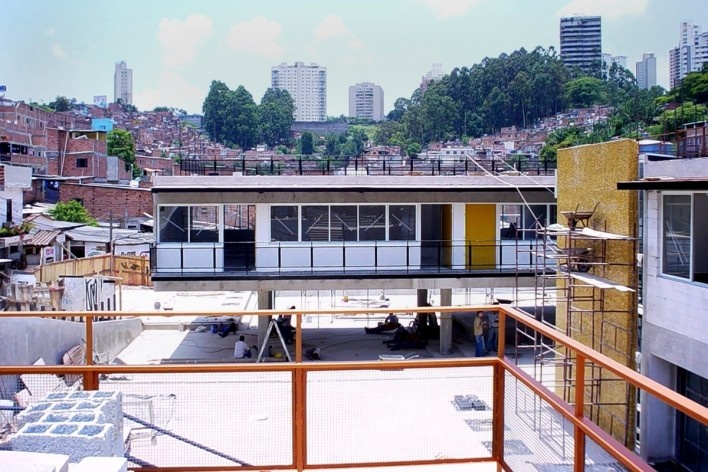 Escola Projeto Viver, construção, São Paulo, Fernando Forte, Lourenço Gimenes e Rodrigo Marcondes Ferraz / FGMF<br />Foto Marcelo Scandaroli 