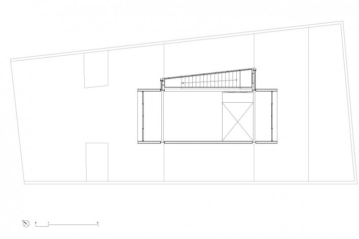 Estúdio Madalena, planta na cota 105,78, São Paulo, 2015. Apiacás Arquitetos
