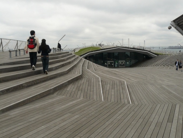 Terminal de barcos em Yokohama, Escritório FOA<br />Foto Flávio Coddou 