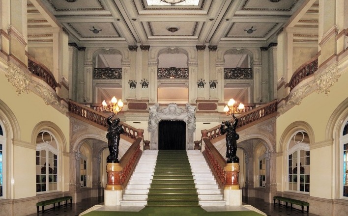 Teatro Municipal de São Paulo<br />Fotomontagem Victor Hugo Mori, 2010 