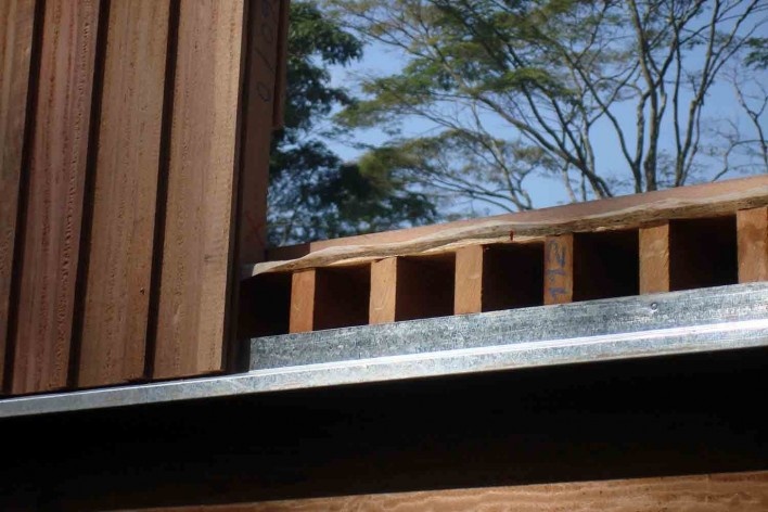 Vila Taguaí, construção, Carapicuiba SP, 2007-2010. Arquitetos Cristina Xavier (autora), Henrique Fina, Lucia Hashizume e João Xavier (colaboradores)<br />Foto Cristina Xavier 