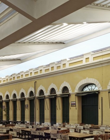 Cobertura do Mercado Público de Florianópolis, 2016. Arquitetos Gustavo Correia Utrabo e Pedro Lass Duschenes<br />Foto Felipe Russo 