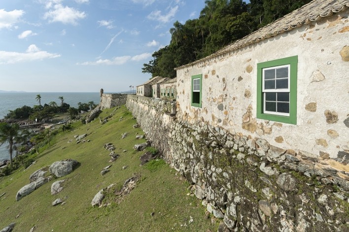 Fortaleza de Santo Antônio, Ilha de Ratón Grande, Florianópolis<br />Foto Ronaldo Azambuja 