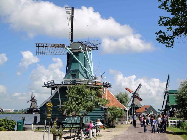 Moinhos em Kalverringdijk<br />Foto divulgação  [SteenhuisMeurs BV]
