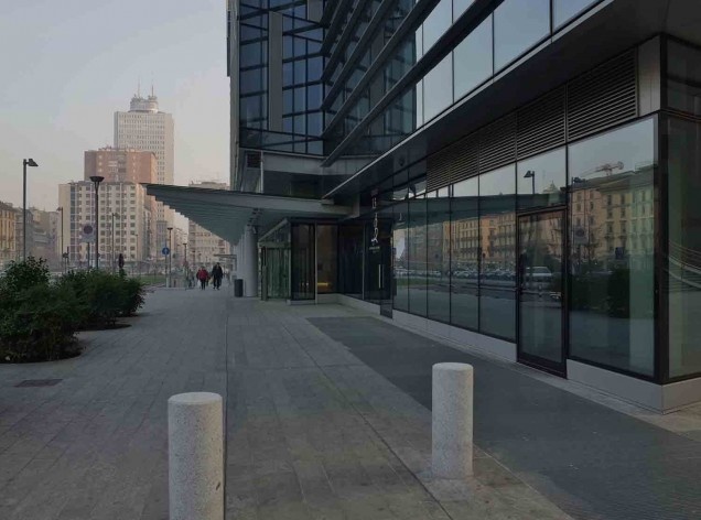Piazza Lina Bo Bardi, Varesine, Milão. Kohn Pedersen Fox Associates
<br />Foto Viviana Pozzoli 