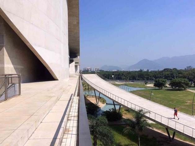 Cidade das Artes, Rio de Janeiro. Arquiteto Christian de Portzamparc<br />Foto Abilio Guerra 