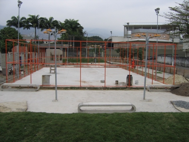 Vista do campo em construção<br />Imagem dos autores do projeto 