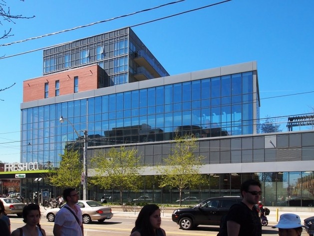 Toronto, Caminhada Guiada “Revitalization or displacement? A critical look at the idea of mixed neighbourhoods”<br />Foto Denise Fernandes Geribello 