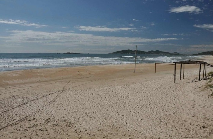 Praia do Siriú, Garopaba SC<br />Foto José Tabacow 