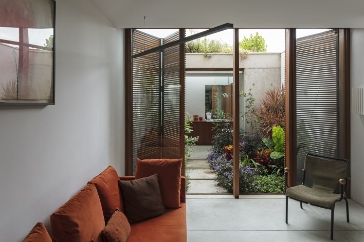 Casa Schendel, São Paulo SP Brasil, 2017. Arquitetos Marina Acayaba e Juan Pablo Rosenberg / AR Arquitetos<br />Foto Leonardo Finotti 