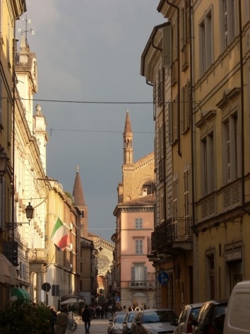 Centro histórico de Piacenza<br />Foto Montaner e Muxí 