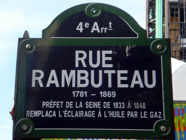 Placa de identificação de logradouro, Paris, julho 2012<br />Foto Ronaldo Marques de Carvalho 