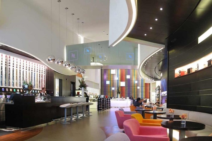 Café Nespresso, Lincoln Road, Miami. Arquitetos Herzog & Meuron <br />Foto Victor Hugo Mori 