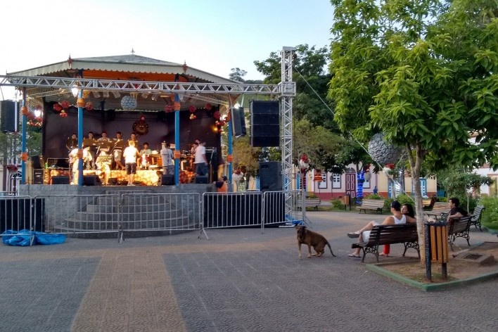 Praça Dr. Oswaldo Cruz, São Luiz do Paraitinga SP<br />Foto Mauro Calliari 