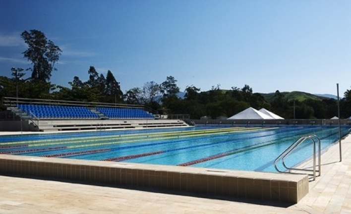 Piscina<br />Imagem dos autores do projeto 