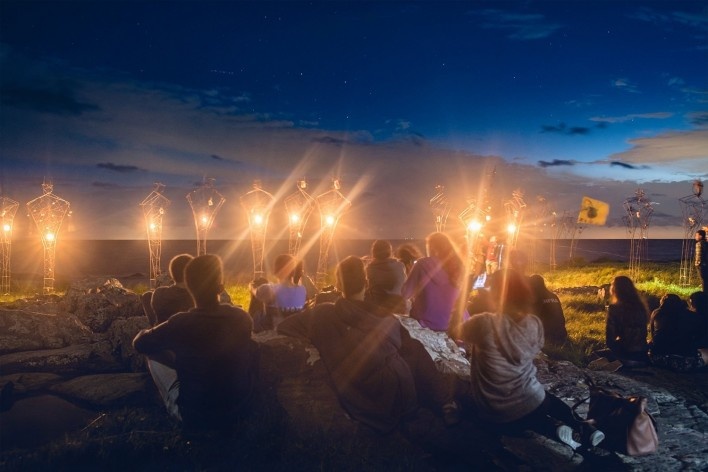 Memorial aos migrantes, Elea 2018, Colônia do Sacramento, Uruguai. Coletivo Arrabal<br />Foto Eleazar Cuadros 
