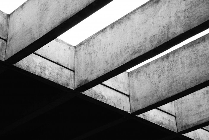 Escola Superior de Administração Fazendária – ESAF, detalhe das vigas de concreto armado, Brasília DF<br />Foto Daniel Corsi 