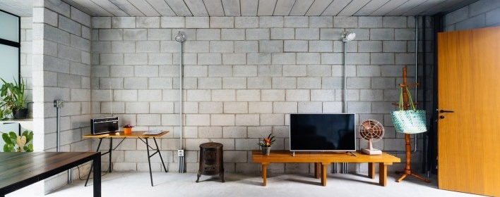 Casa Vila Matilde, sala de estar e jantar. Terra e Tuma Arquitetos<br />Foto Pedro Kok 