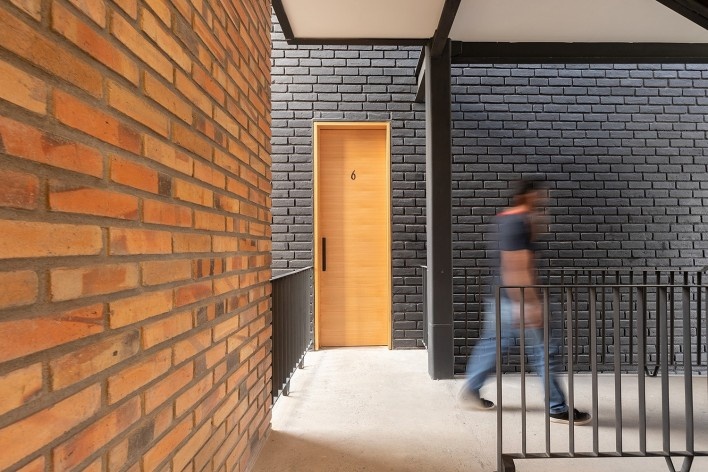 Edifício Goya, San Cayetano, Loja, Equador, 2021. Arquitetos Tatiane Corsi Garcia, David Arias Polo e Daniel Arias Polo (autores) / Bearq<br />Foto/ photo Jag Studio 