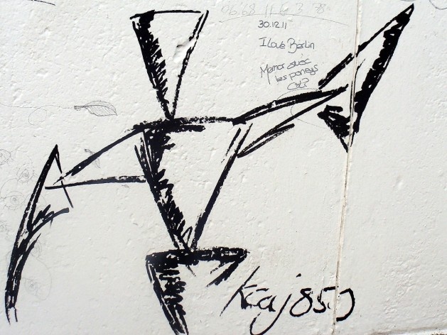 Muro grafitado em Berlim<br />Foto Pedro Pie 