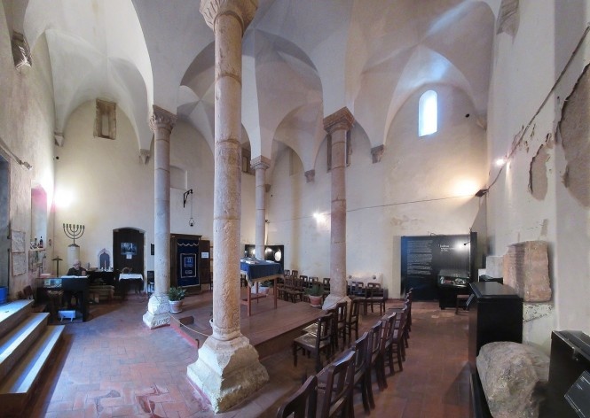 Sinagoga de Tomar, interior, Tomar, século 15<br />Foto Victor Hugo Mori 