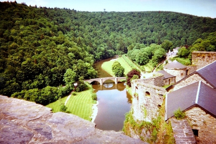 Valônia, vista de Bouillion. Julho de 1999<br />Foto Adson Bozzi 