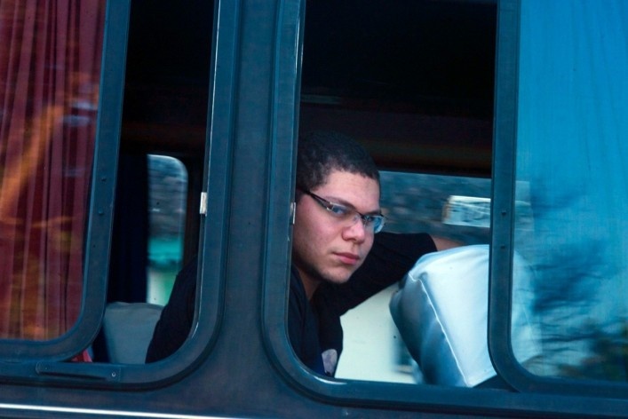 Estudante em ônibus municipal<br />Foto Fabio Lima 