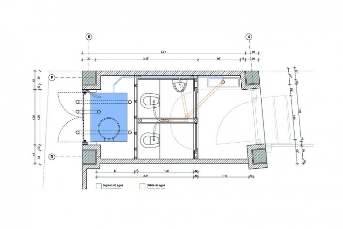 Centro Cultural Chamanga, detalle baño, San José de Chamanga, Esmeraldas, Ecuador, 2018. Atarraya Taller de Arquitectura, Opción Más Chamanga, Universidad de Ciencias Aplicadas de Munich, Universidad Estatal de Portland y Universidad de Tokio<br />Imagen divulgación  [Atarraya Taller de Arquitectura]