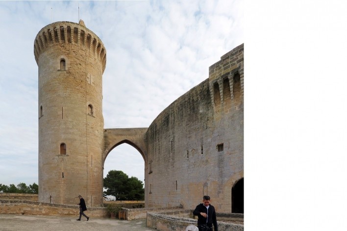 Castelo de Bellver, Torre Albarrã, Palma de Maiorca, Espanha<br />Foto Victor Hugo Mori 