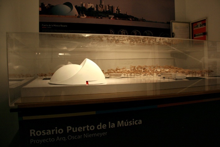 Puerto de la Musica, Rosário, Oscar Niemeyer<br />Foto Bruno Silveira Carvalho 
