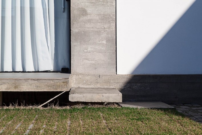 Casa D, Praia Alegre, Penha SC Brasil, 2014. Arquiteto Pablo José Vailatti / PJV Arquitetura<br />Foto Larry Sestrem 