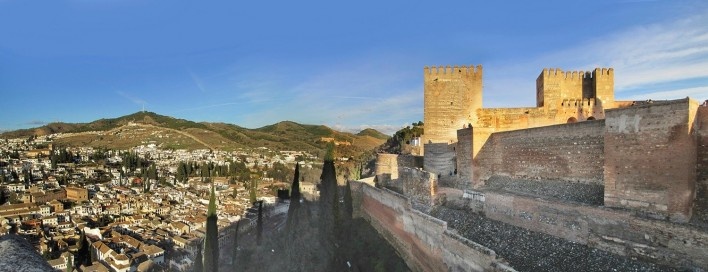 Fortaleza Palaciana de Alhambra, Granada, Espanha<br />Fotomontagem Victor Hugo Mori, 2013 