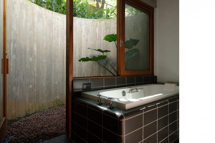 Terraços Circulares House, Cotia SP, 2020. Architect Denis Joelsons<br />Foto/photo Pedro Kok 