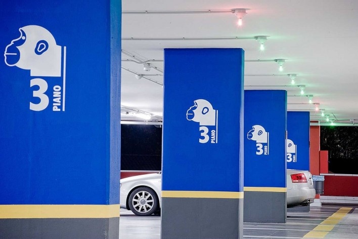 Office Building and Parking Garage in Padua<br />Foto Veronica Croce 