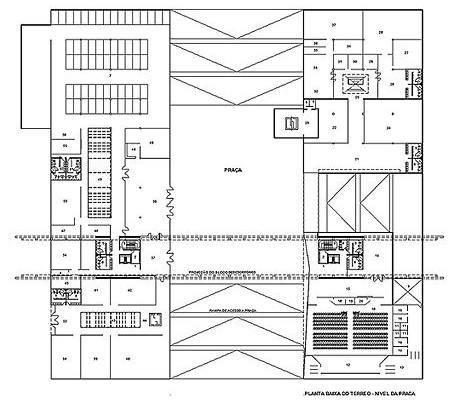 Planta do térreo - nível da praça<br />Imagem dos autores do projeto 