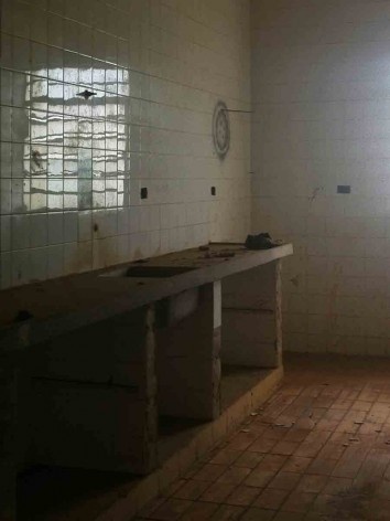 Ala abandonada do Complexo Hospitalar do Juquery<br />Foto Abilio Guerra 