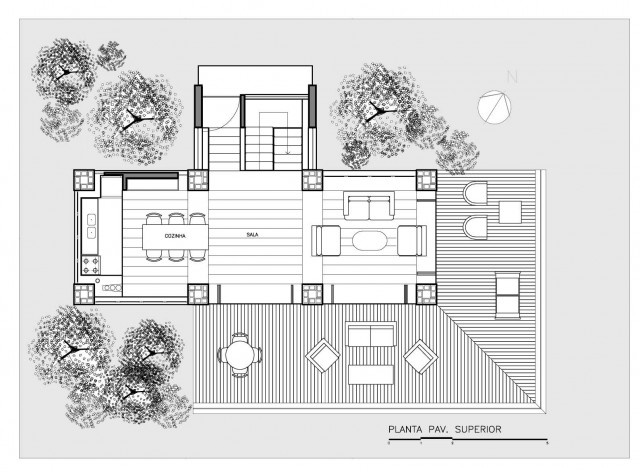 Pavimento superior. Residência Vianna Peres/ Ubatuba, SP – Arq. Fernando Vianna Peres