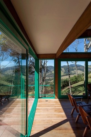 Casa em Gonçalves, Gonçalves MG Brasil, 2012-2013. Arquiteto André Vainer / André Vainer Arquitetos<br />Foto Tuca Reines 