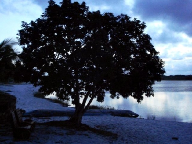 Início da noite na Lagoa do Cassange