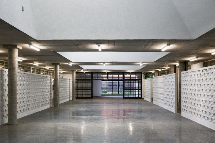 Conjunto Habitacional do Jardim Edite, MMBB & H+F<br />Foto Nelson Kon 