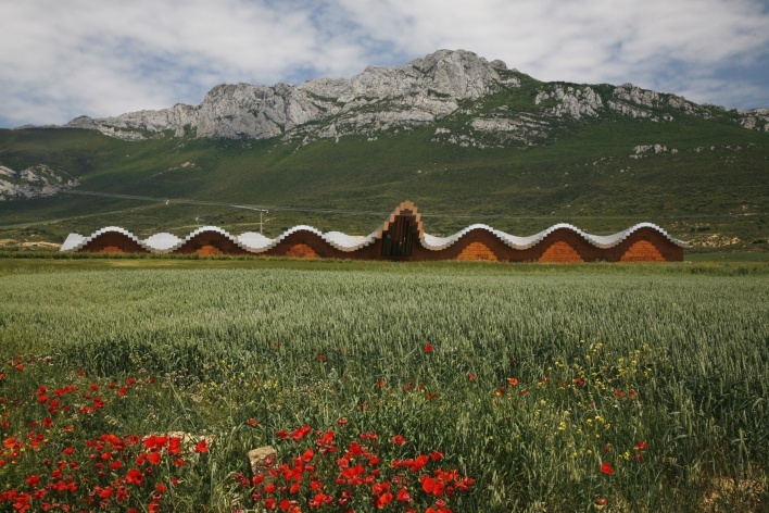 Bodegas Ysios, Laguardia, arq. Santiago Calatrava<br />Foto Nelson Kon 