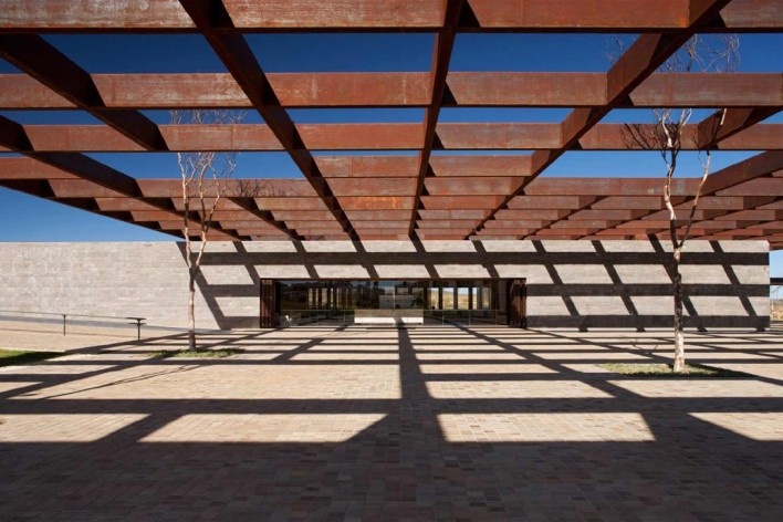 Welcome Center Alphaville Brasília, Brasília. Escritório Rocco, Vidal + Arquitetos<br />Foto Daniel Ducci 