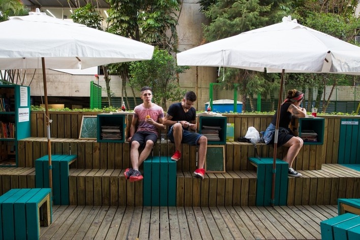 Parklet Mateus Grou. Zoom e Instituto Mobilidade Verde.<br />Foto Sissy Eiko 