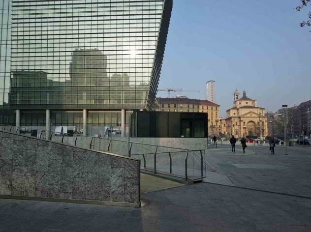 Piazza Lina Bo Bardi, Varesine, Milão. Kohn Pedersen Fox Associates<br />Foto Viviana Pozzoli 
