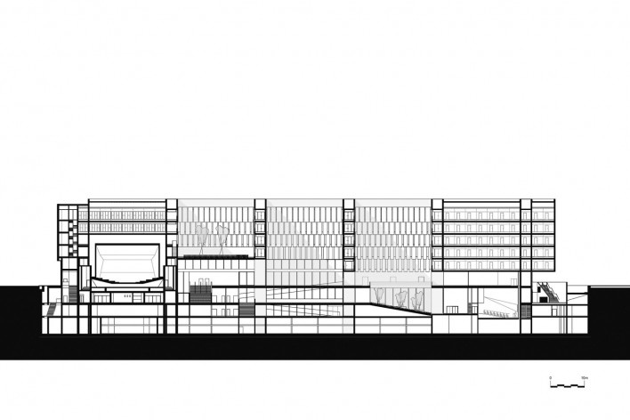 Nova Bocconi, corte transversal. Grafton Architects [Grafton Architects]