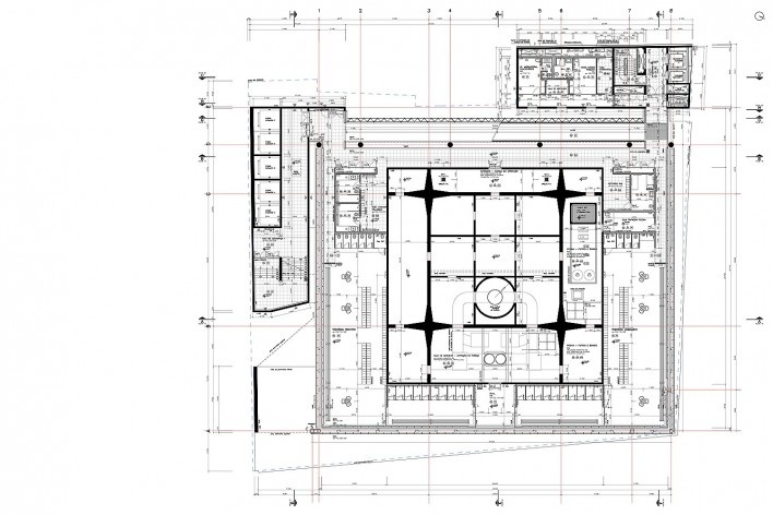 Sesc 24 de Maio, 12º pavimento, piscina, vestiários, Paulo Mendes da Rocha + MMBB Arquitetos, São Paulo<br />Imagem divulgação 
